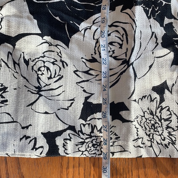 Just... Taylor Black and White Floral Midi Dress - Picture 8 of 8